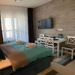 Aquamarina Onyx 18 *
